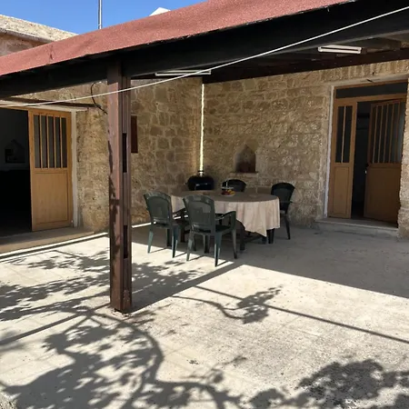 Friendly Villagehouse Feriehus Paphos